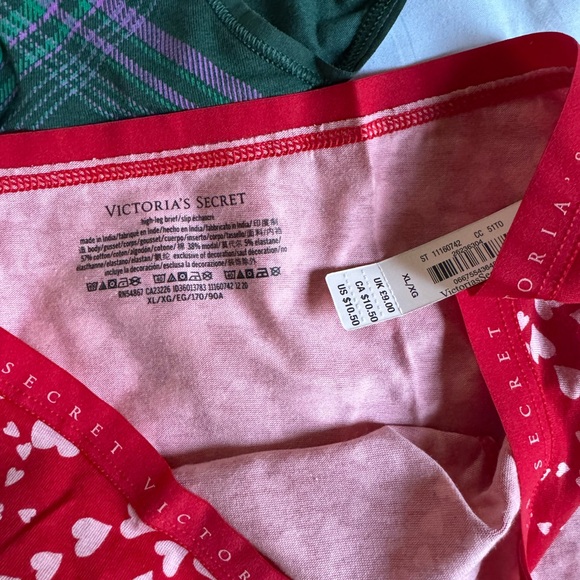 2 pair new Victoria’s Secret underwear briefs with tags - Picture 4 of 4